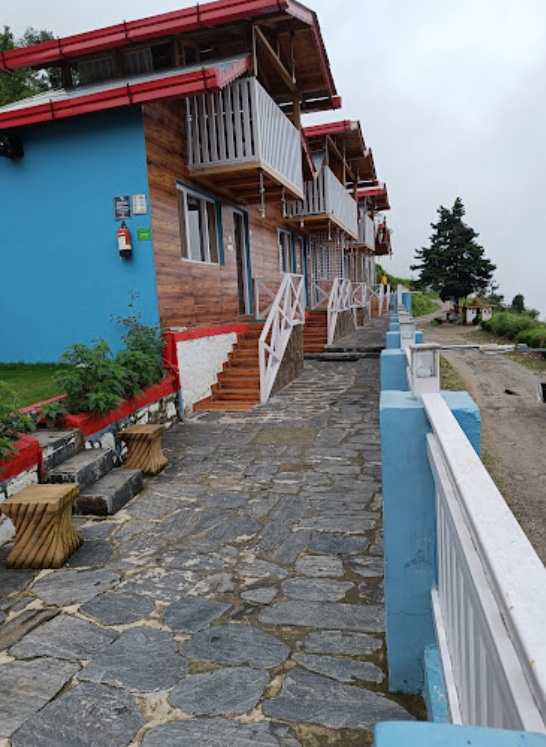 Rooftop Cottages & Restaurant, Pangot