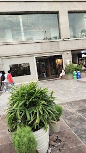 Decathlon Select City Walk Saket
