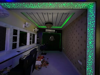 Lovely’s Makeup Studio & Academy