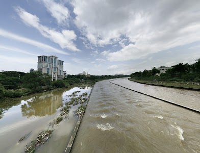 Dandekar Pool, Municipal Colony