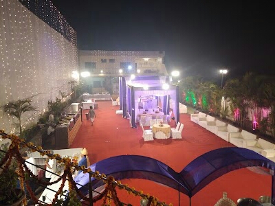 OYO 4924 Maanya Palace