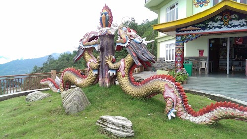 Senghiling Resorts