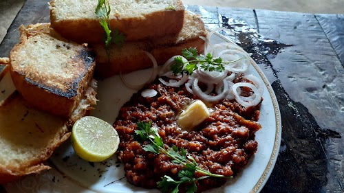 महेश गुप्ता Fast Food Cor