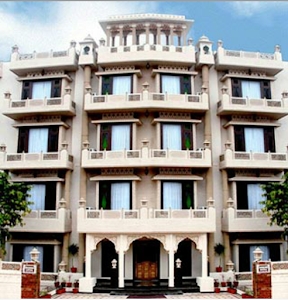 Vandanam Palace