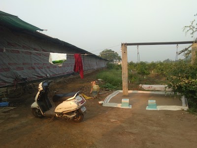 Paras Poultry Farm