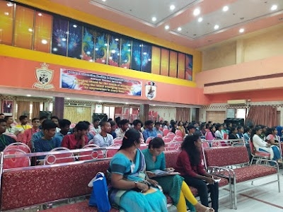 NES Ratnam College