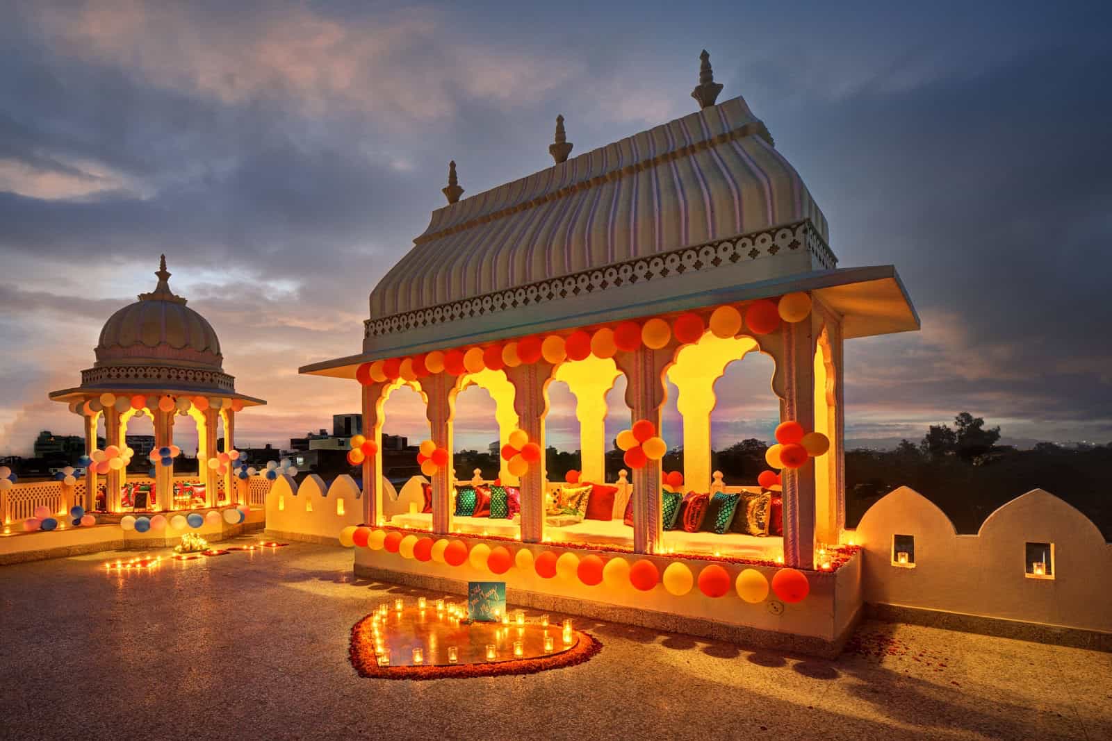 Hotel Sarang Palace - Boutique Stays & Candlelight Dining