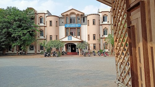 Seth Phoolchand Agrawal Smriti College