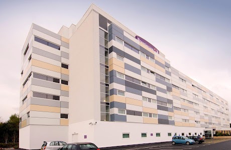 Premier Inn Manchester Airport (M56/J6) Runger Lane South hotel