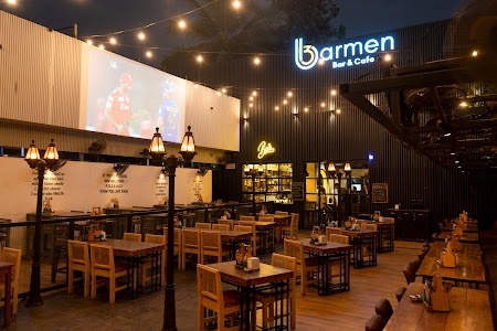 3 Barmen