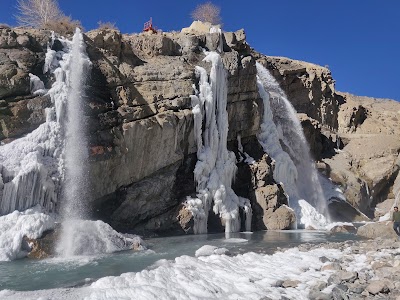 Lingti Frozen Waterfall