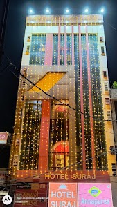 OYO 48433 Hotel Suraj