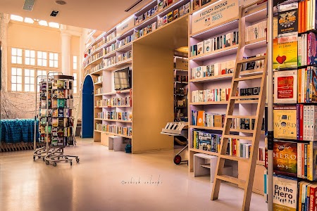 Oxford University Press