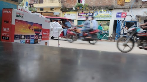 Lakhan More