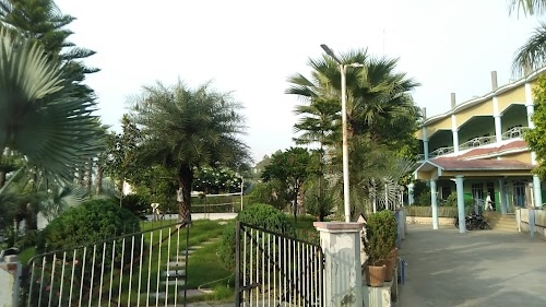 MADANI MADARSA AMBEHTA PEER