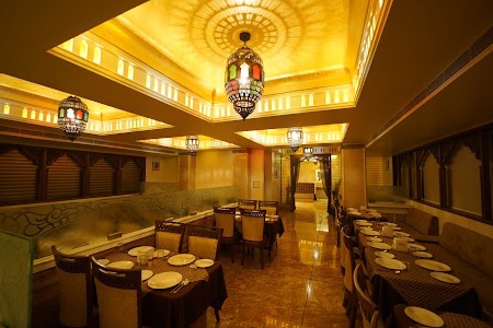 Nafees Restaurant bhawarkuan