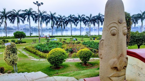 Priyadarshini Park