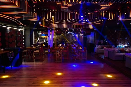 Nicos Cafe & lounge
