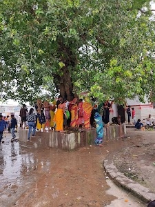 Dekuli Dham Pond