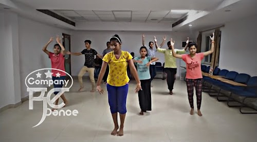 Rocks Eagle Dance Academy Adarsh kashyap Dancer