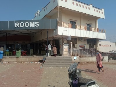 Ani Highway Hotel,