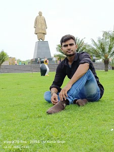 Lucknow Travels