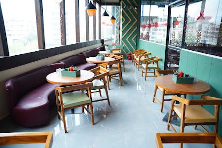Octant Pizza Seasons Mall Pune