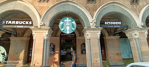 Starbucks Fort