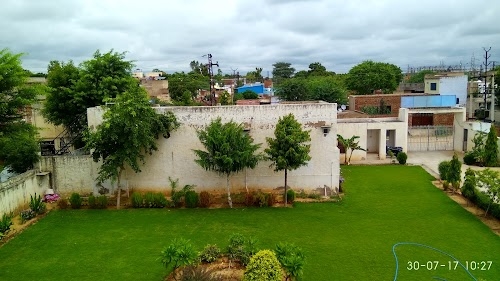 Janpath Resort