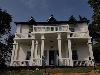 Kaliabor Manor