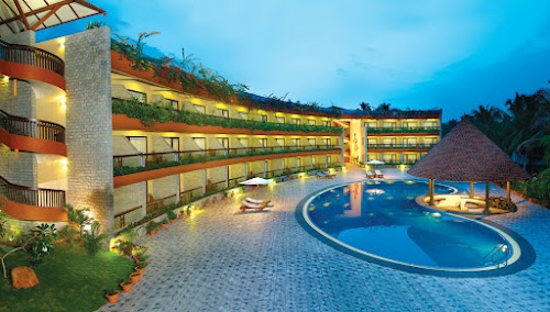 Uday Suites - The Garden Hotel
