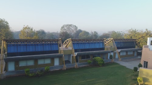 mba colleges in ahmedabad