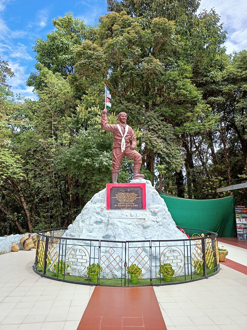 HMI(Himalayan Mountaineering Institute)