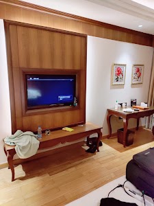 Seven Seas Hotel