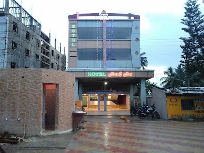 Patra Hotel and Restaurant