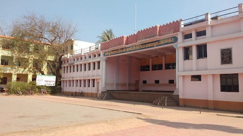 Shree Sureshdada Jain Institute of Pharmaceutical Education & Research