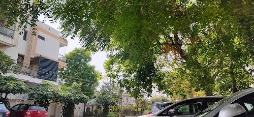 F, Sector 18, Kavi Nagar