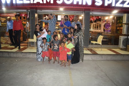 William John's Pizza