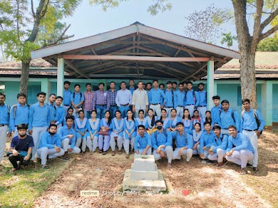 Halahali Class XII School