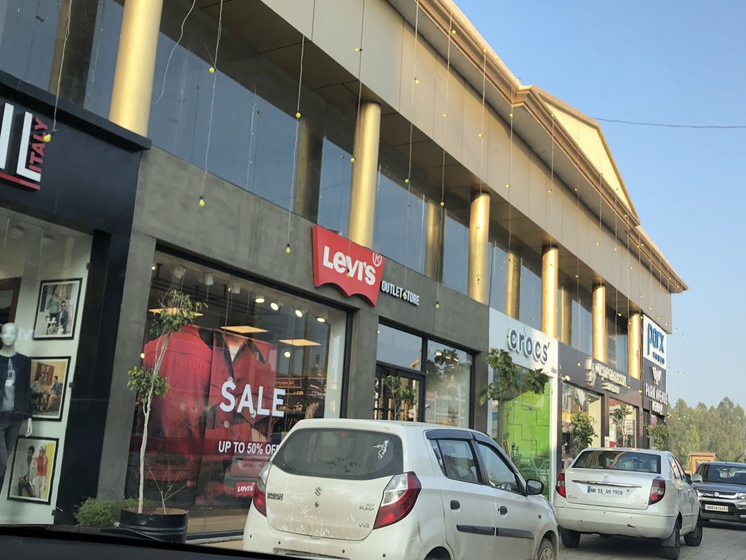 Jaggi city center