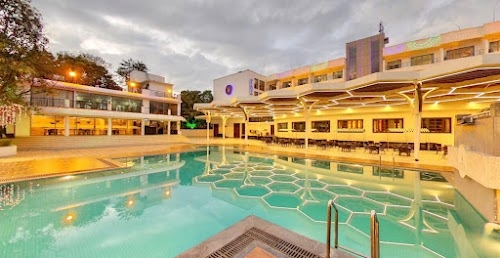 Pluz Resort