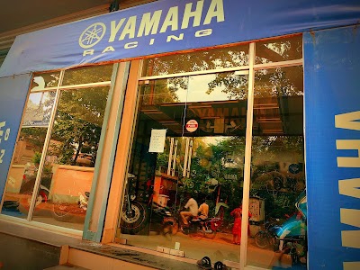 YAMAHA SHOWROOM