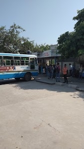 Bus Stand Safidon