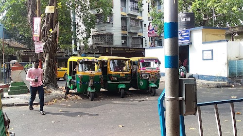 Ballygunge Phari Auto Stand