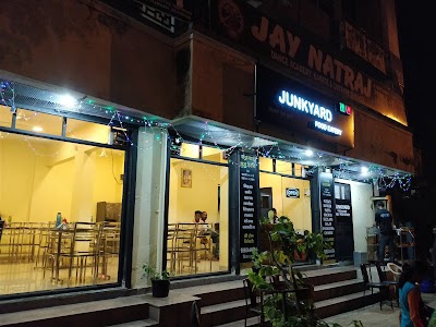 Junkyard Food Eatery
