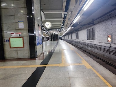 Lok kalyan Metro station