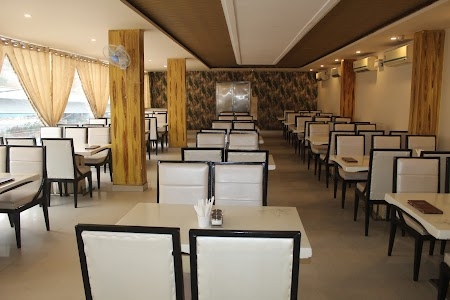 Pakwaan Grand A1 A/C Pan Mahal