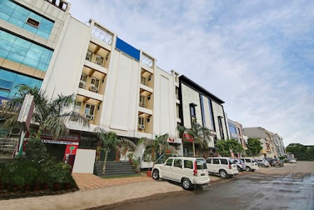Capital O 32619 Hotel Sugar Palm