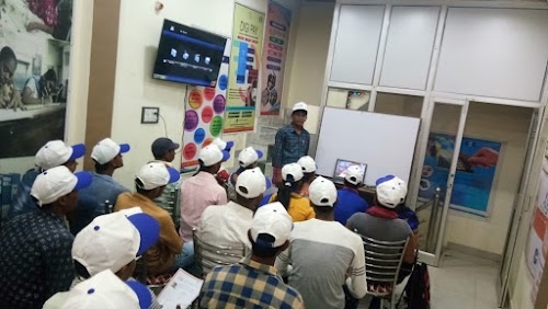 Knowledge guru computer institute maudaha