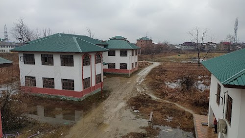 Bemina Degree College